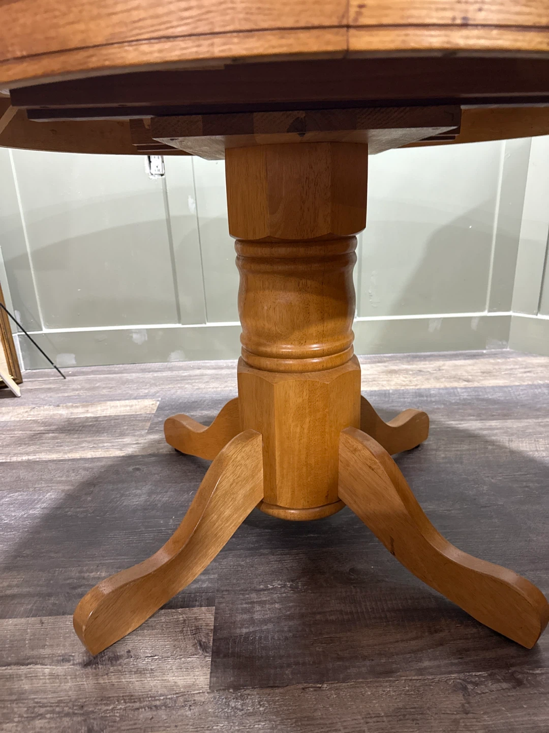 Round Wooden Dining Table - photo 3
