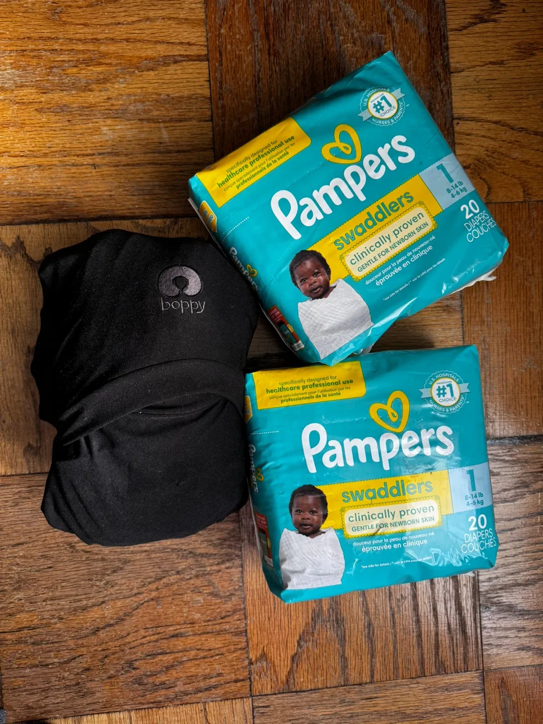 Boppy Nursing Pillow Cover & Pampers Diapers image indicator(2)