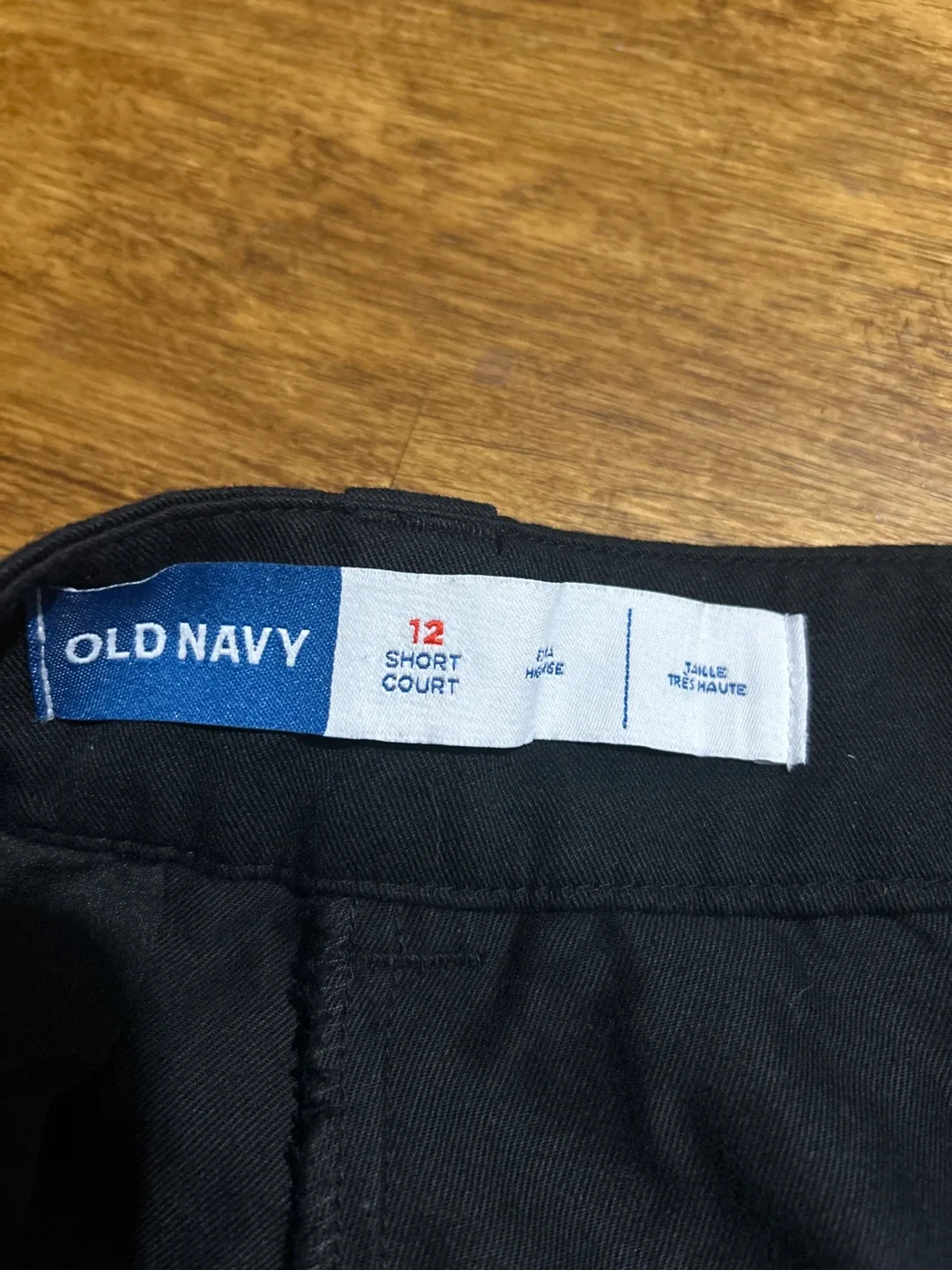 Old Navy Black Shorts - Size 12 image indicator(2)