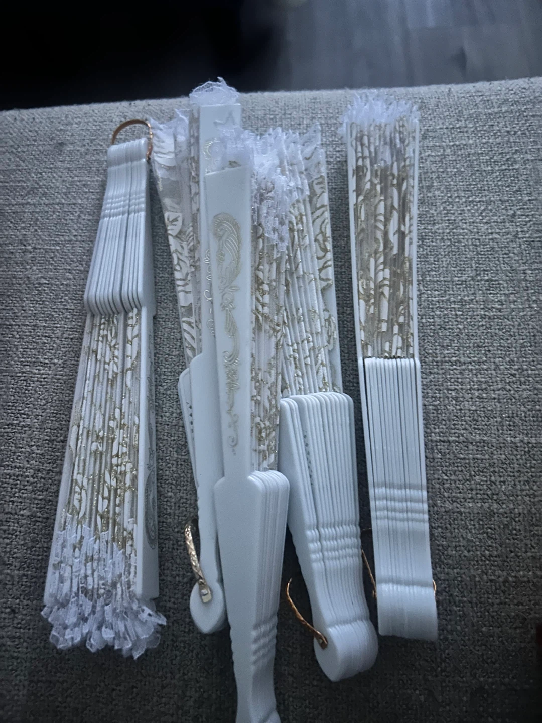 5 Lace Hand Fans - White 🥕