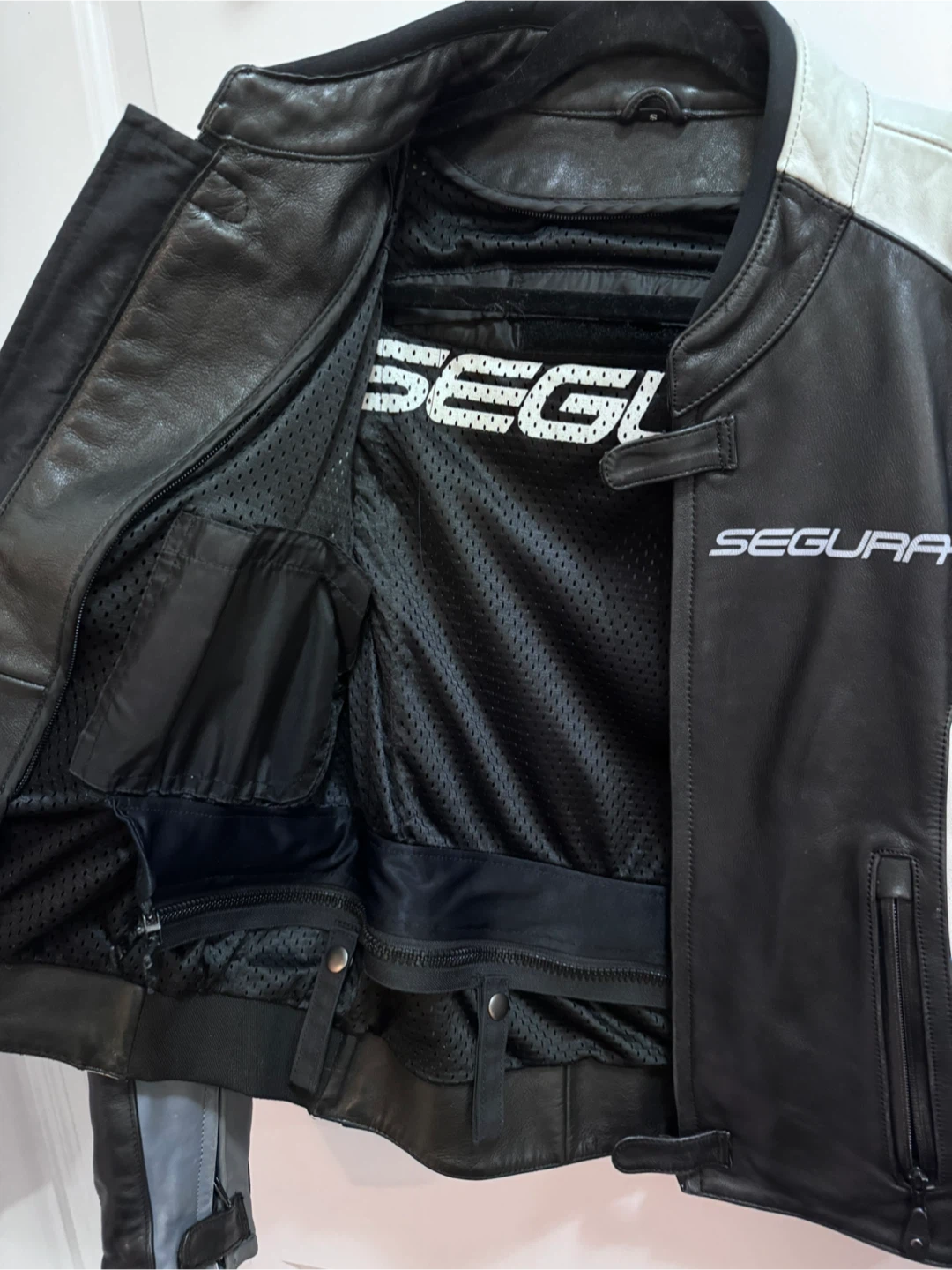 Segura Motorcycle Leather Jacket - photo 3