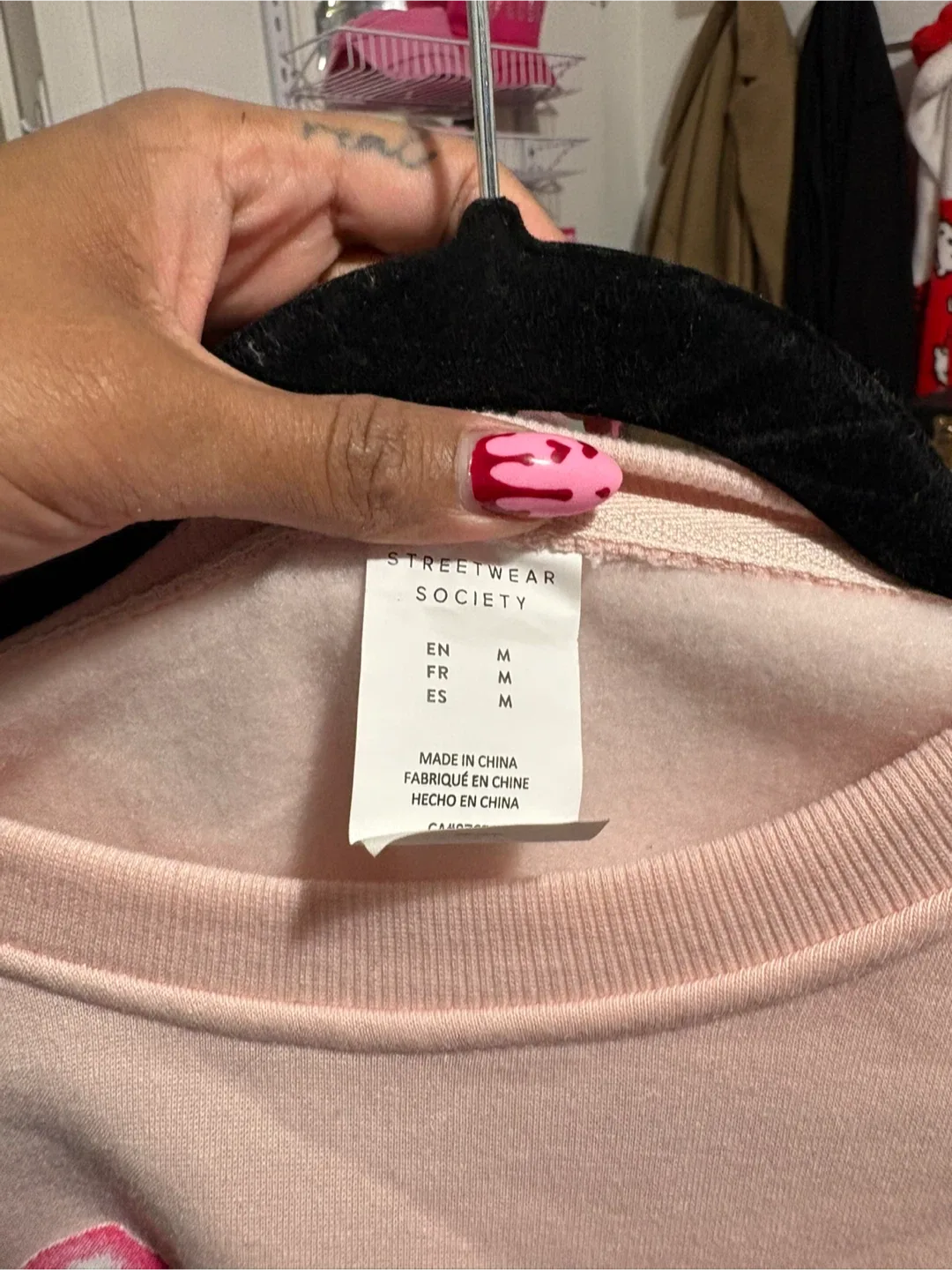 BUNDLE 2 for $15 - Size M Sweatshirts image indicator(5)