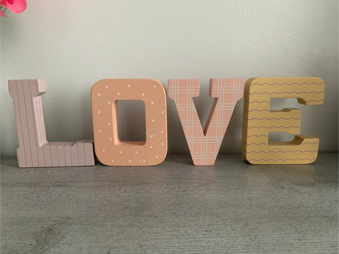 LOVE Wooden Letter Decor image indicator(2)