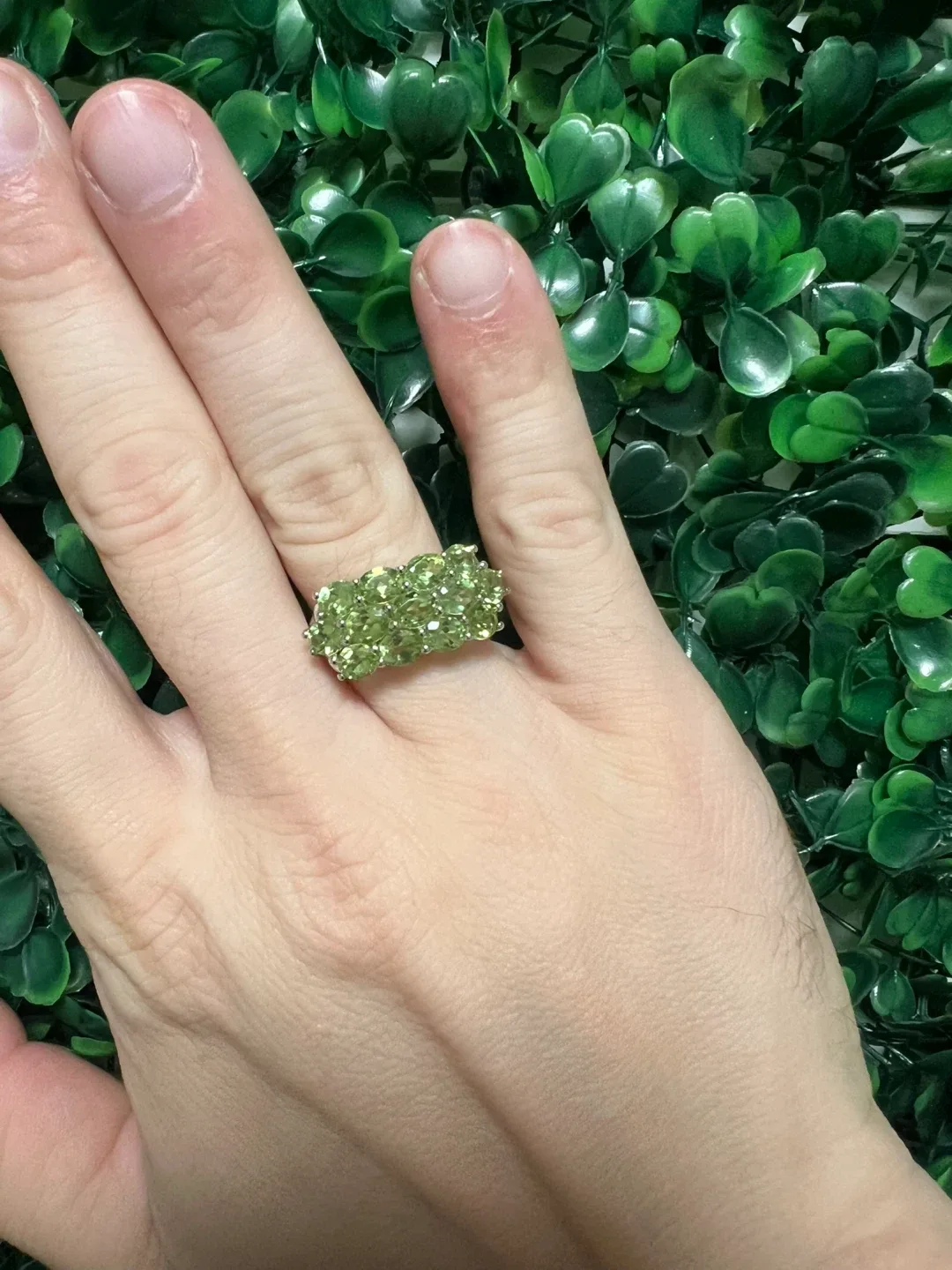 Sterling Silver Peridot Ring 4.30 Ctw image indicator(3)