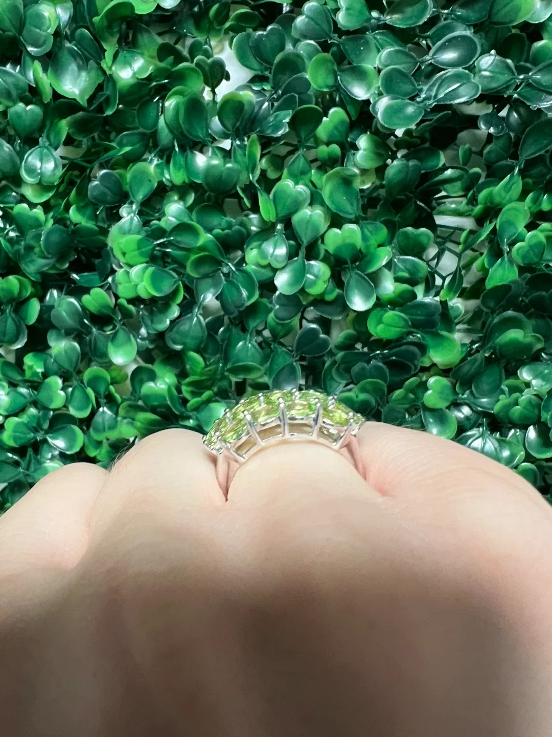 Sterling Silver Peridot Ring 4.30 Ctw image indicator(2)