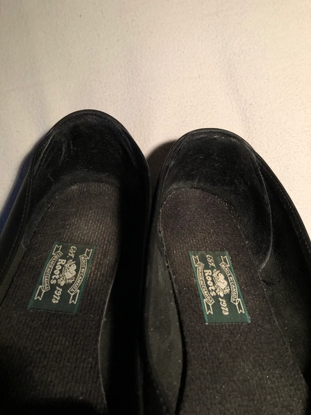 Roots Black Leather Flats - Size 8.6 image indicator(3)