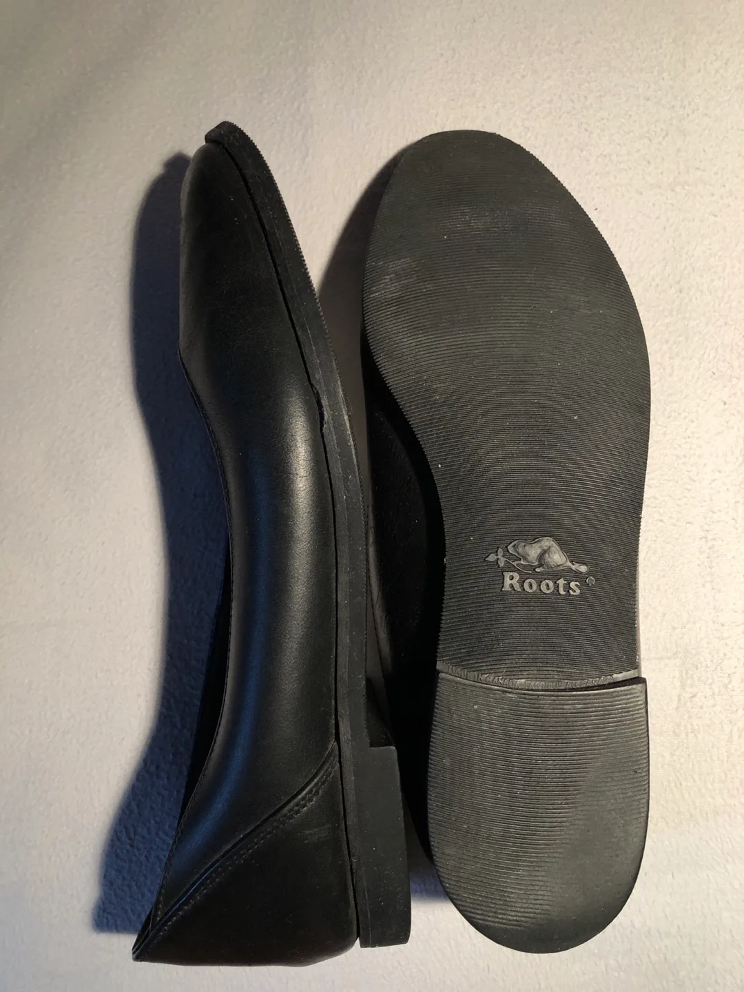 Roots Black Leather Flats - Size 8.6 image indicator(6)