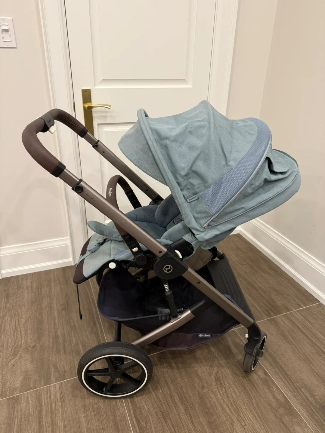 Cybex Balios S Lux Stroller PLUS Cybex Bassinet image indicator(2)