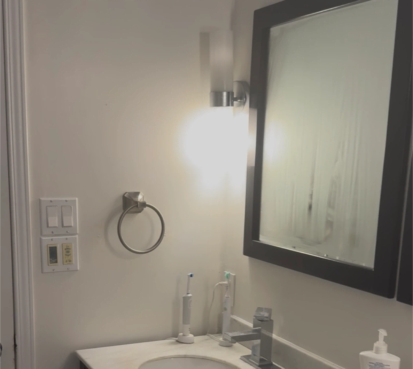 Bathroom Fixtures - photo 2