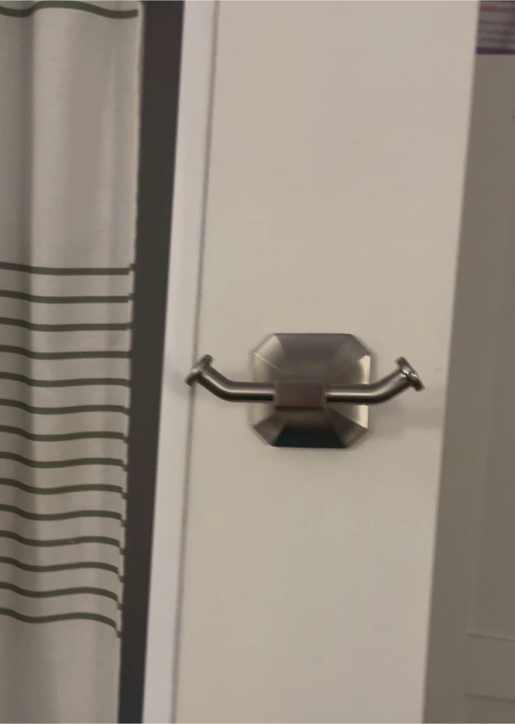 Bathroom Fixtures - photo 3