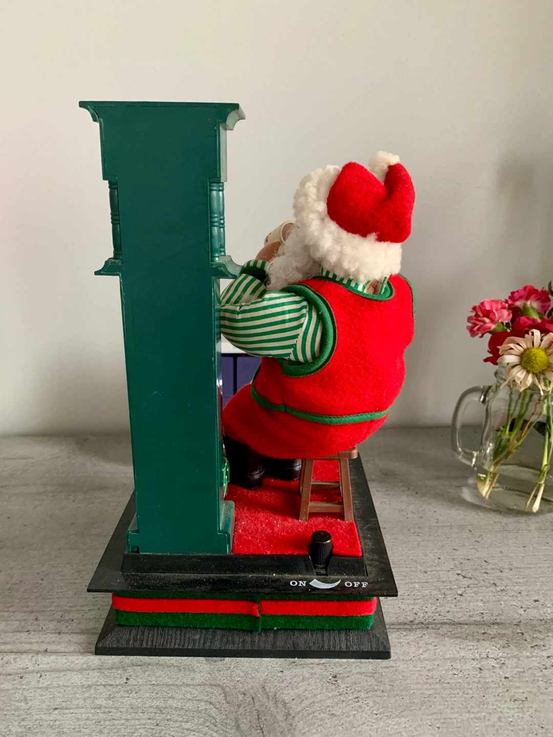 Santa Claus Musical Figurine - photo 3