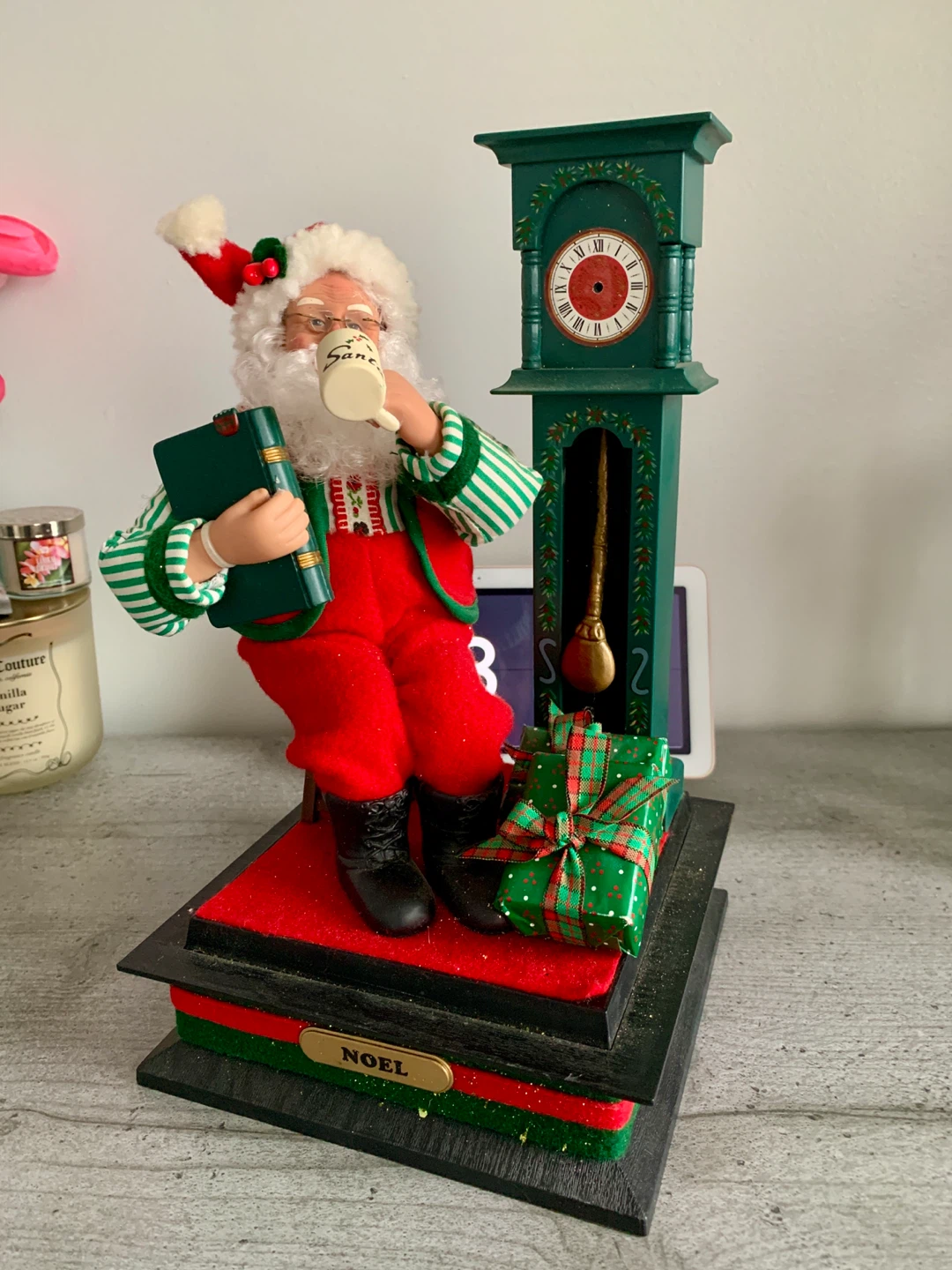Santa Claus Musical Figurine