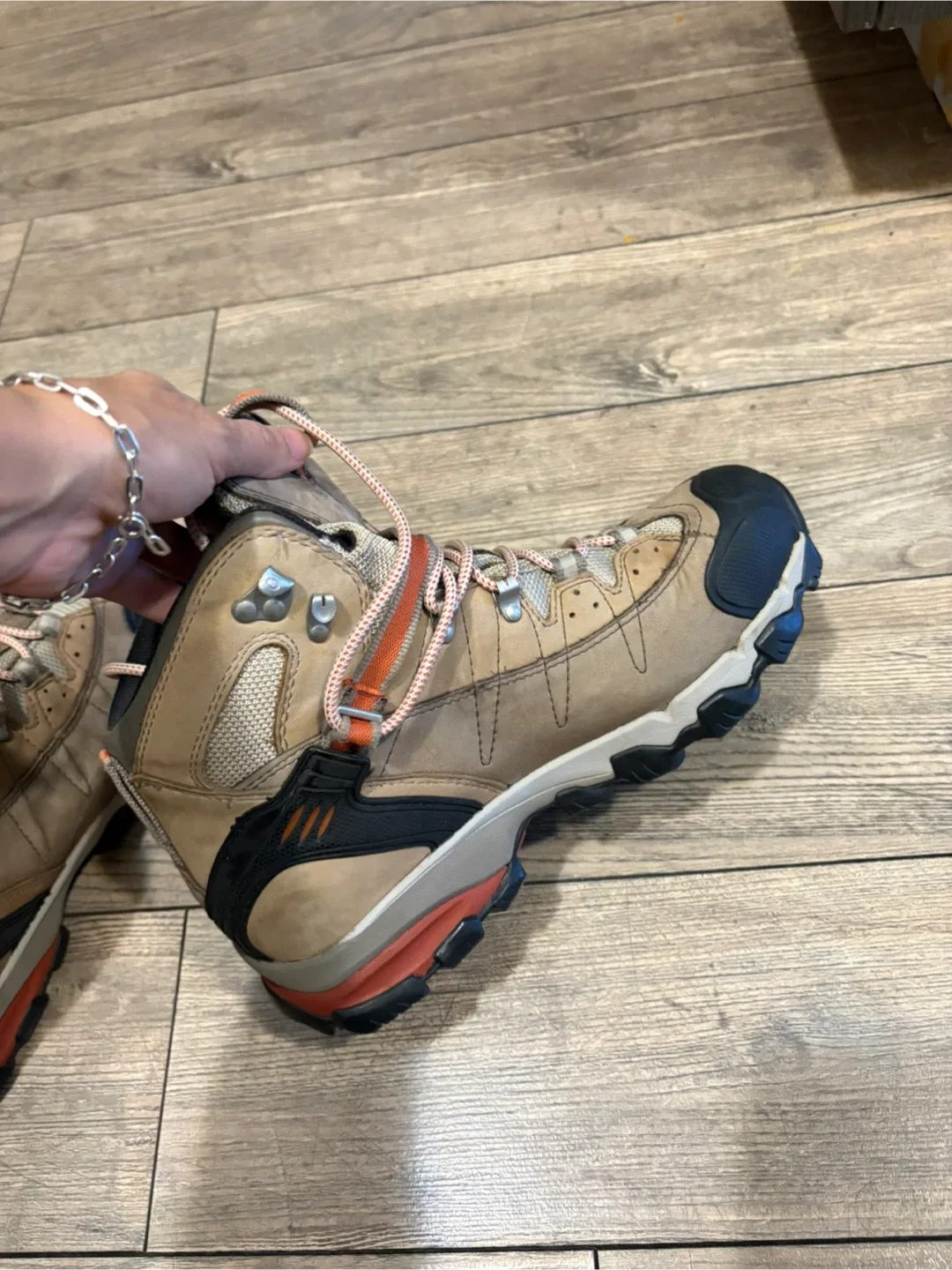 Winter Boots image indicator(2)