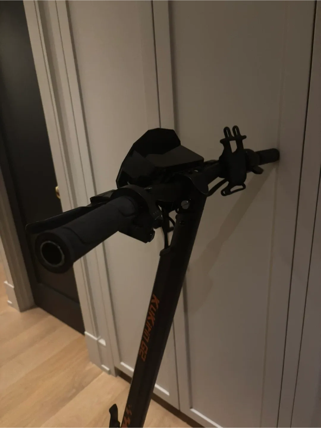 Kukirin G2 Electric Scooter image indicator(2)