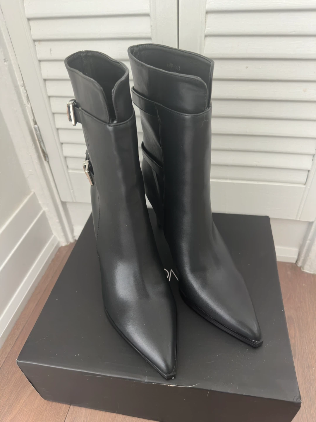 Fashion Nova Black Heeled Boots - photo 2