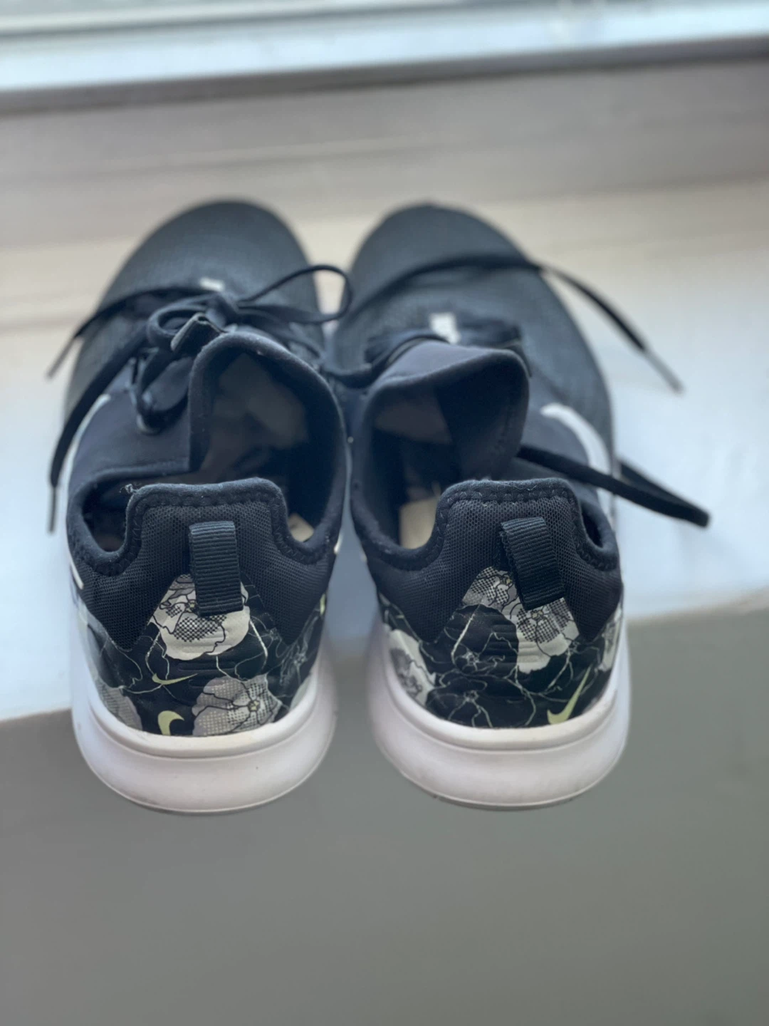 Nike Free RN 2018 Black/White Women's Size 8.5 - photo 2