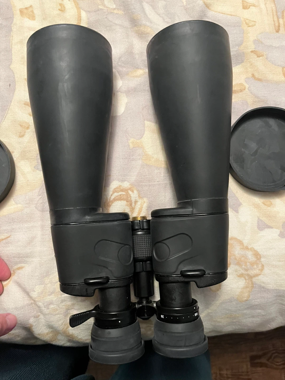 Celestron 20-100x70 Zoom Binoculars - photo 2