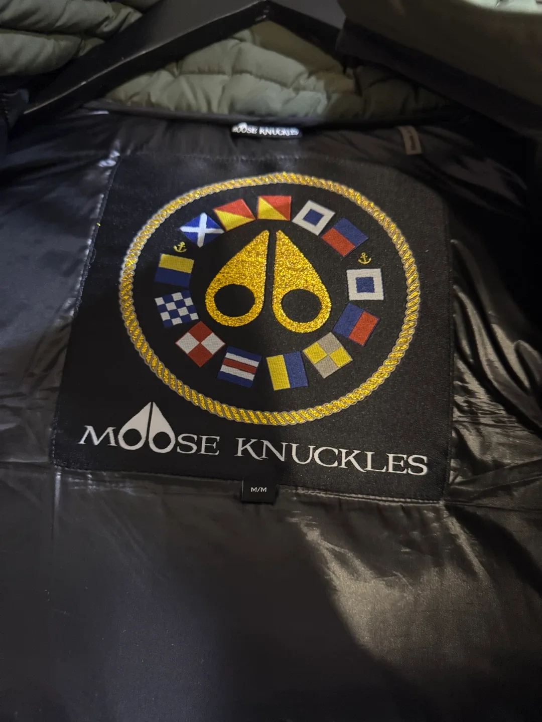 Moose Knuckles Olive Green Puffer Jacket - Size M/M image indicator(6)