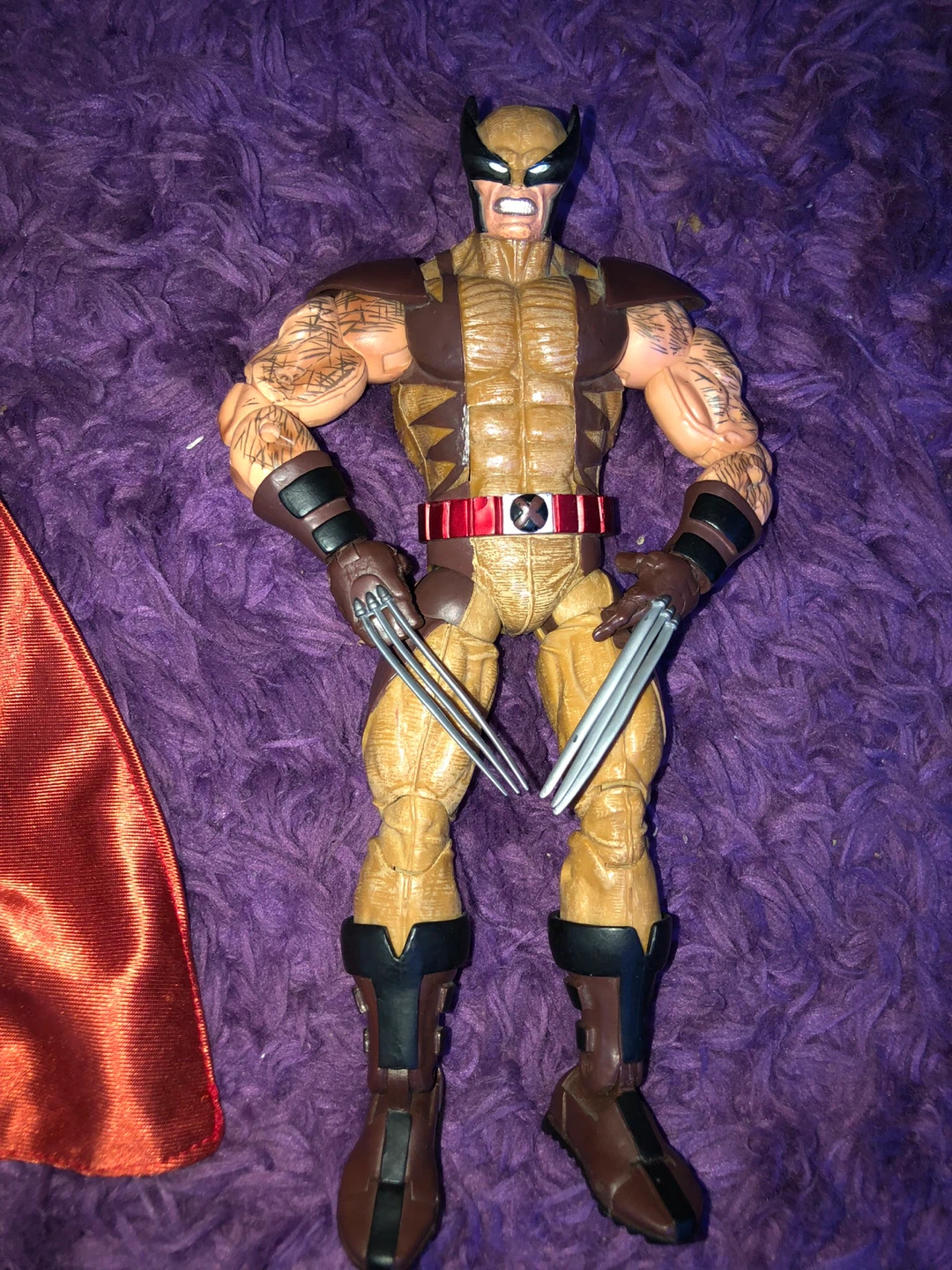 Marvel legends Icon Wolverine & Thor Figures - photo 3