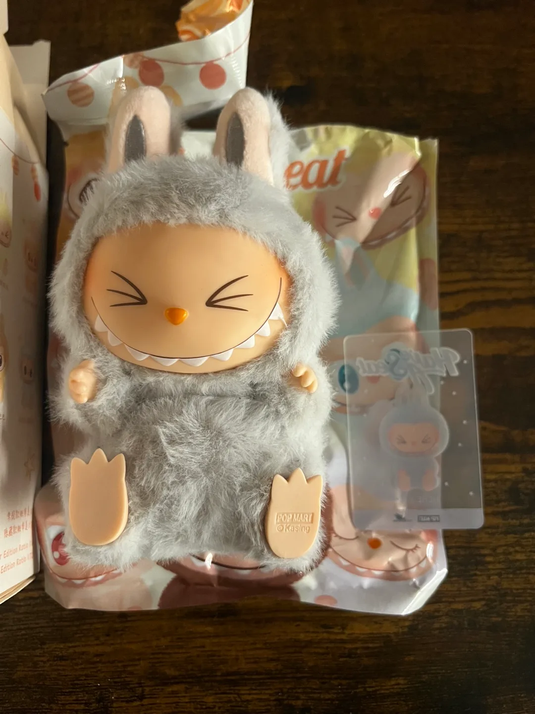 AUTHENTIC HEHE Labubu Have a Seat series image indicator(2)