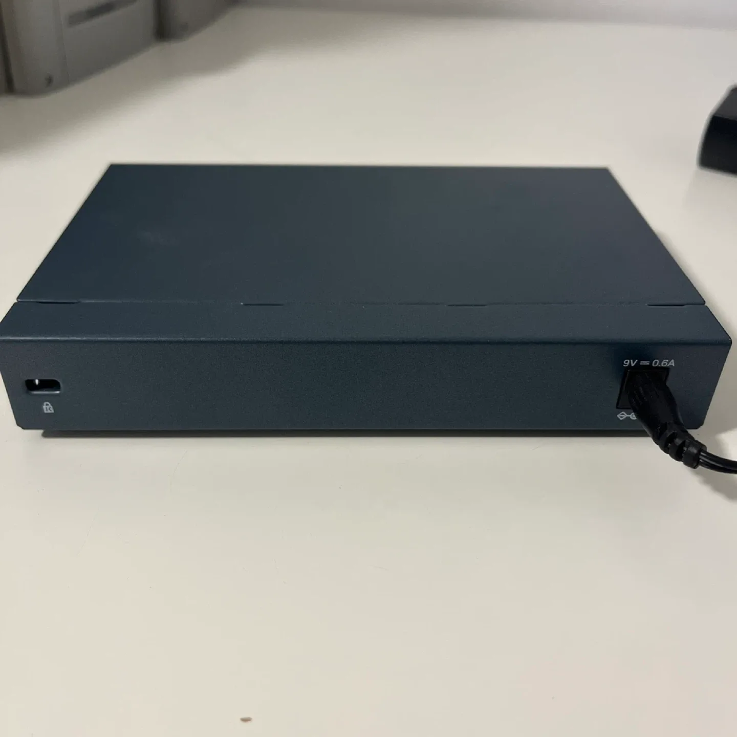 TP-Link TL-SG108 8-Port Gigabit Desktop Switch image indicator(3)