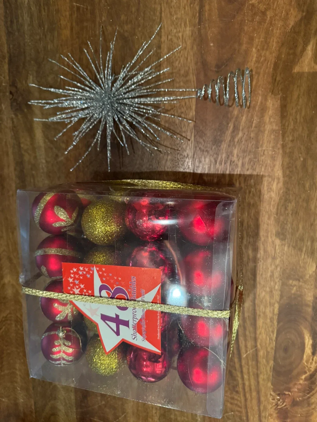 Christmas Tree Ornaments - baubles and star 🥕