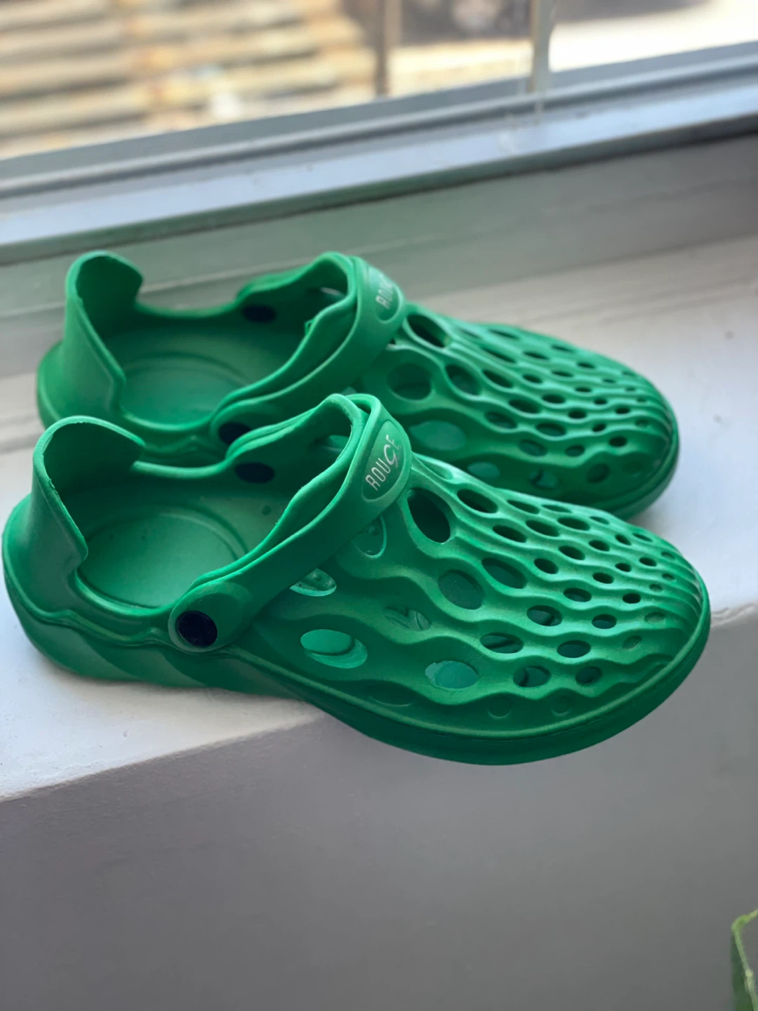 ROOCS Green Clogs - photo 2
