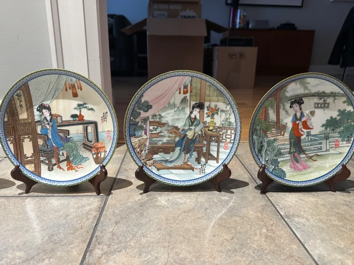 Chinese Imperial Vintage Plates - Jingdezhen Porcelain image indicator(6)