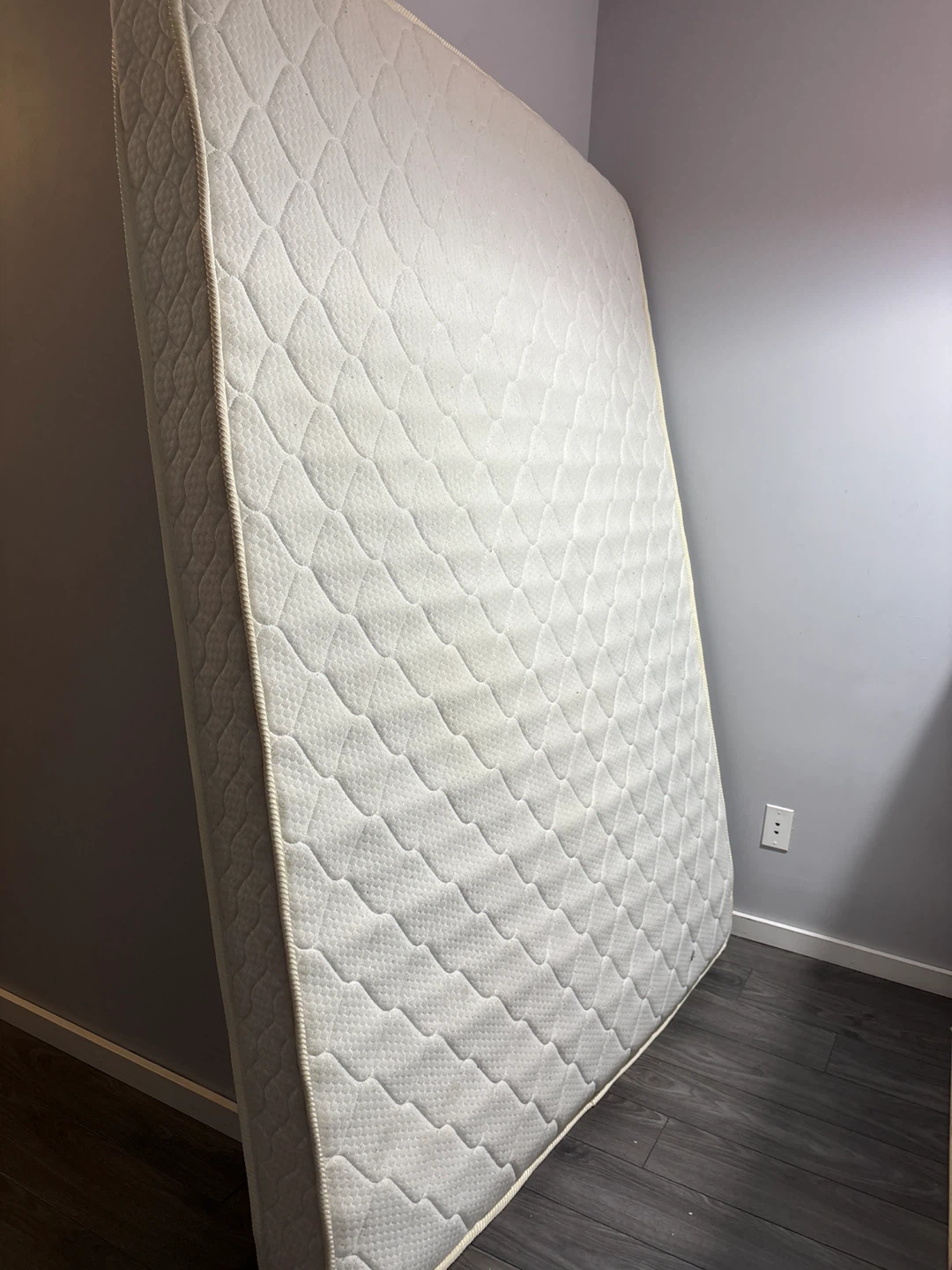 Mattress - Good Condition - photo 2