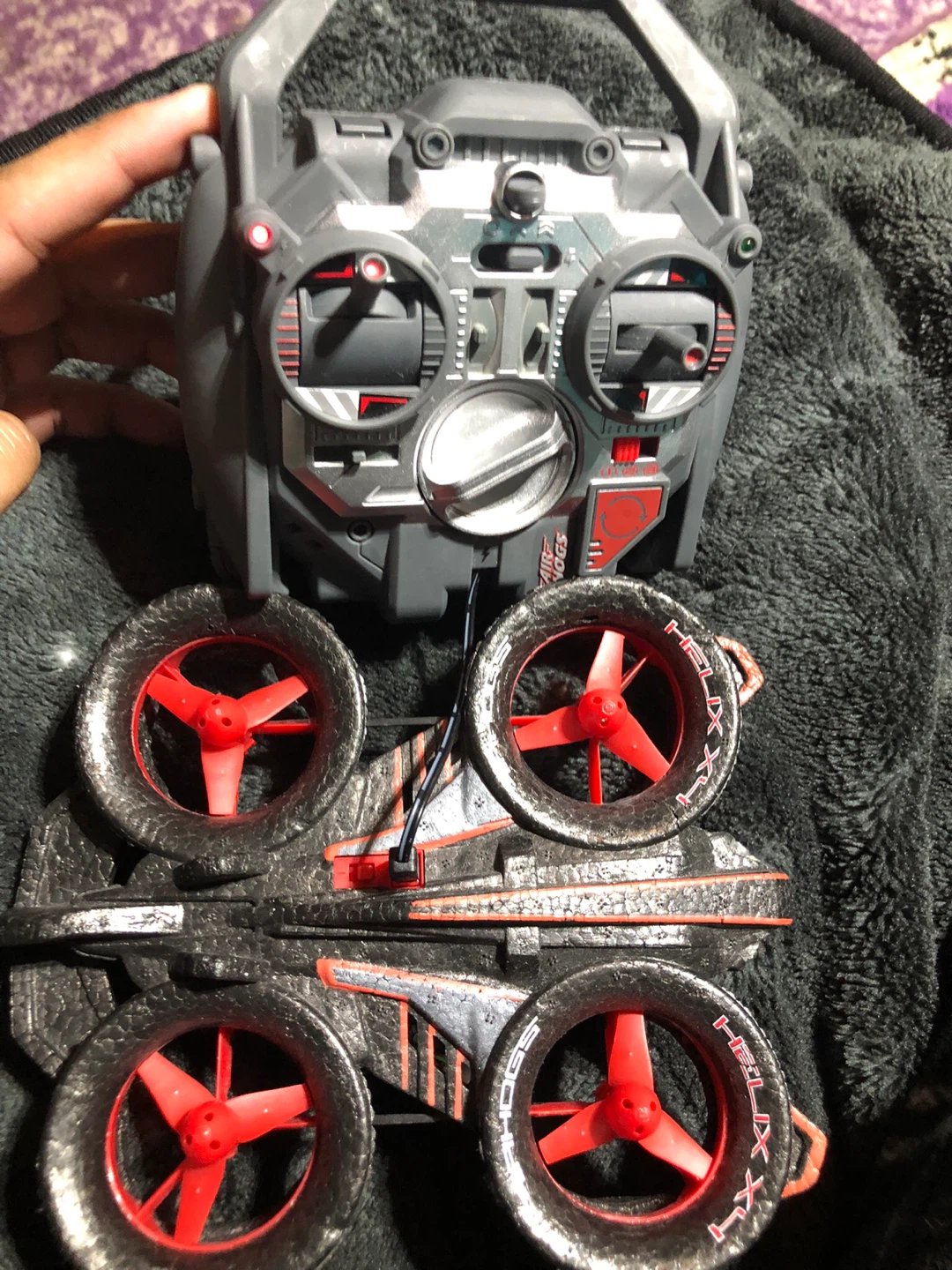 Air Hogs Helix X4 Stunt RC - photo 3