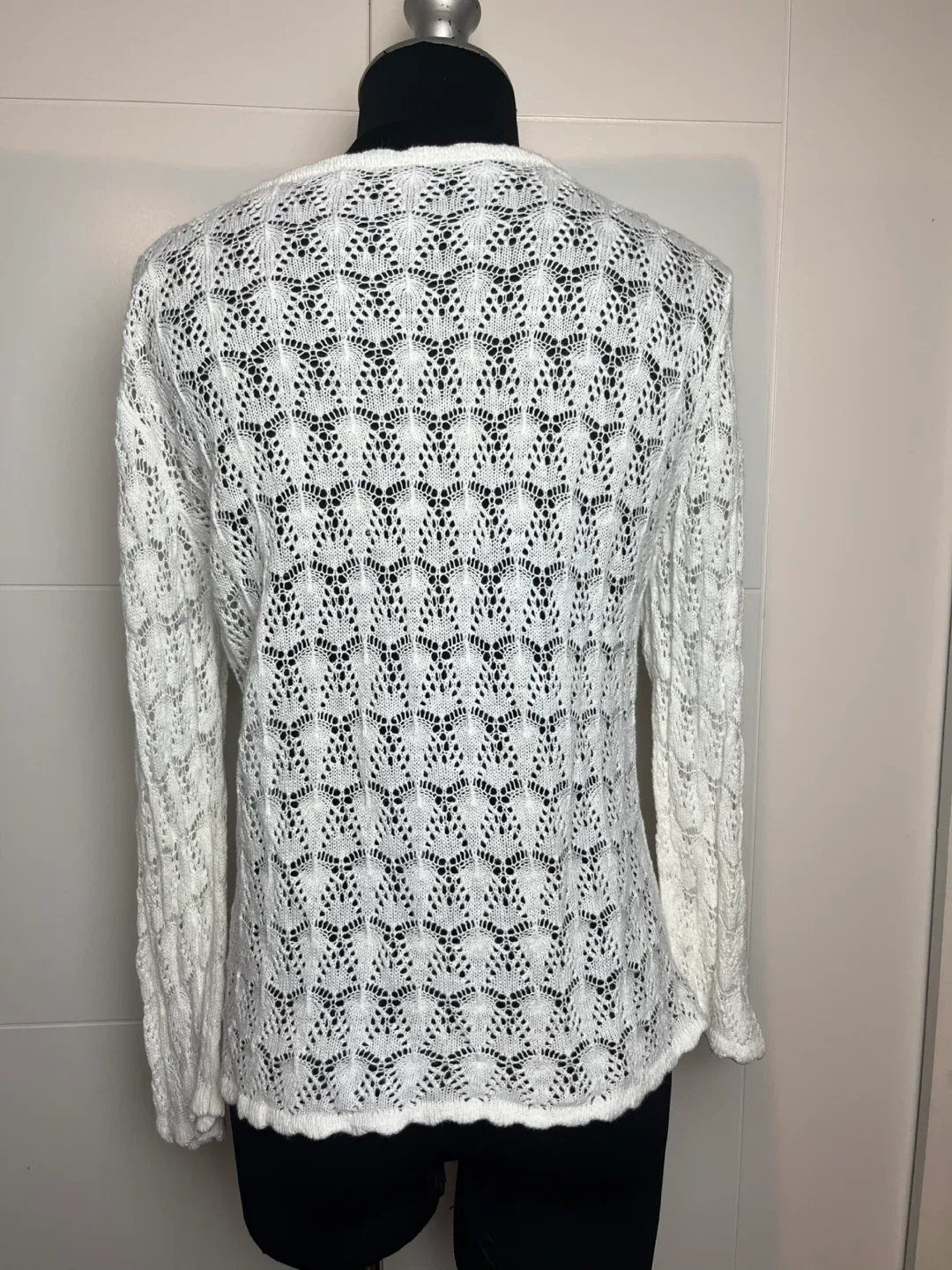 White Knit Cardigan Size S image indicator(3)