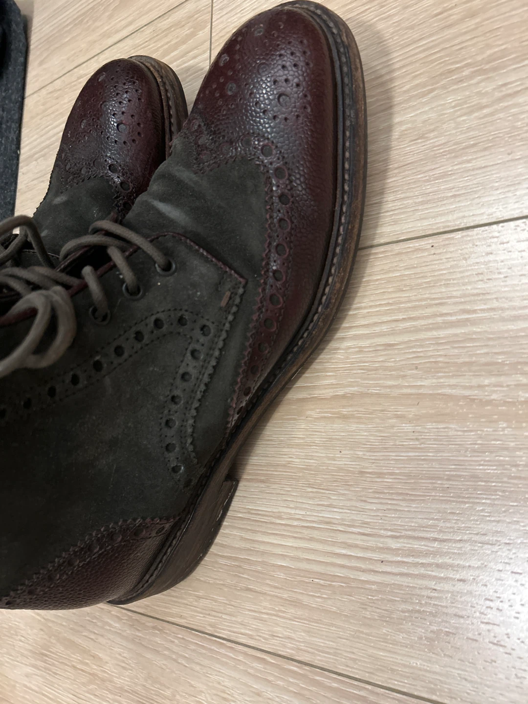 Hugo Boss Leather Lace-Up Boots, Size 10 - photo 3