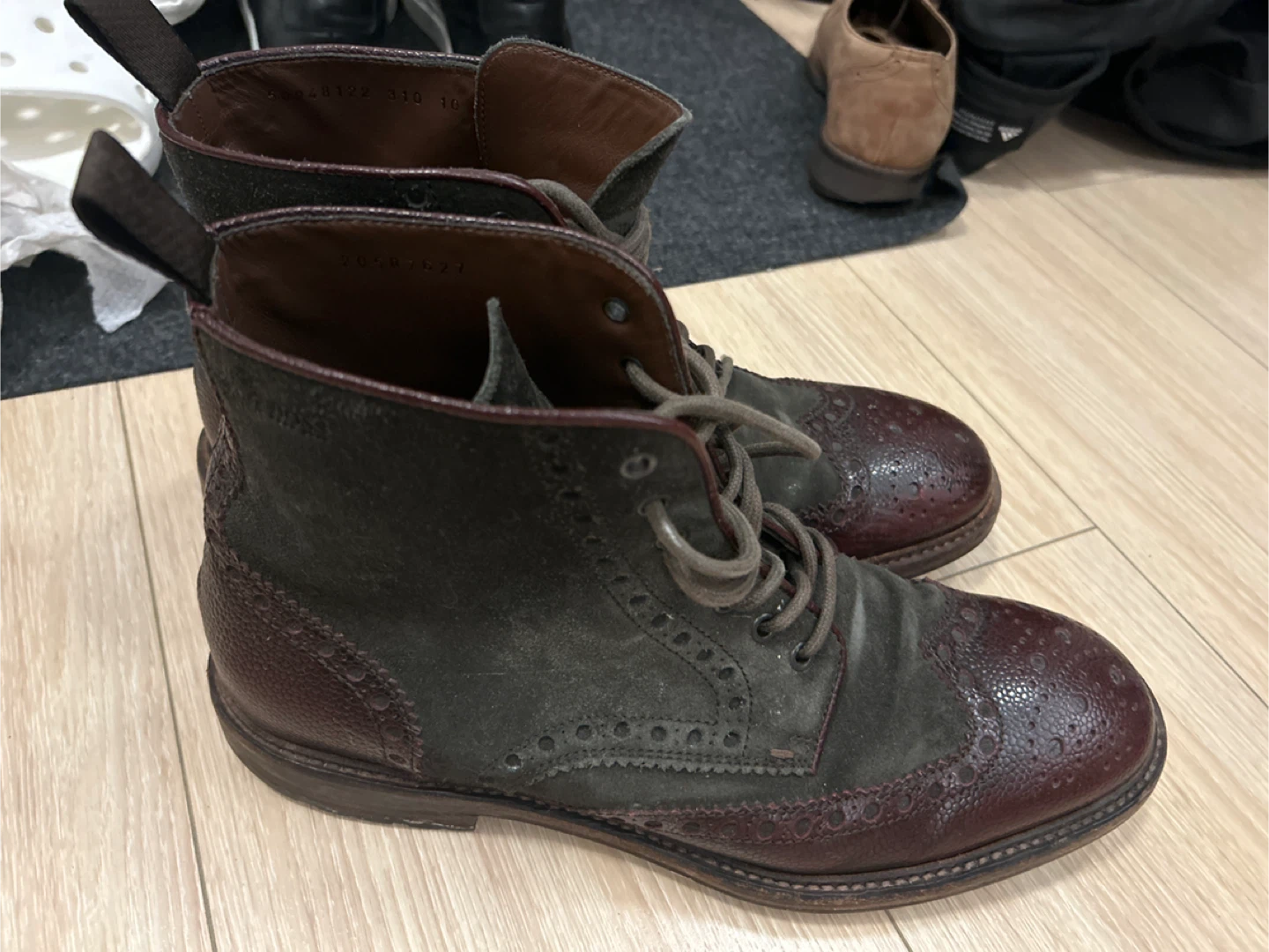 Hugo Boss Leather Lace-Up Boots, Size 10