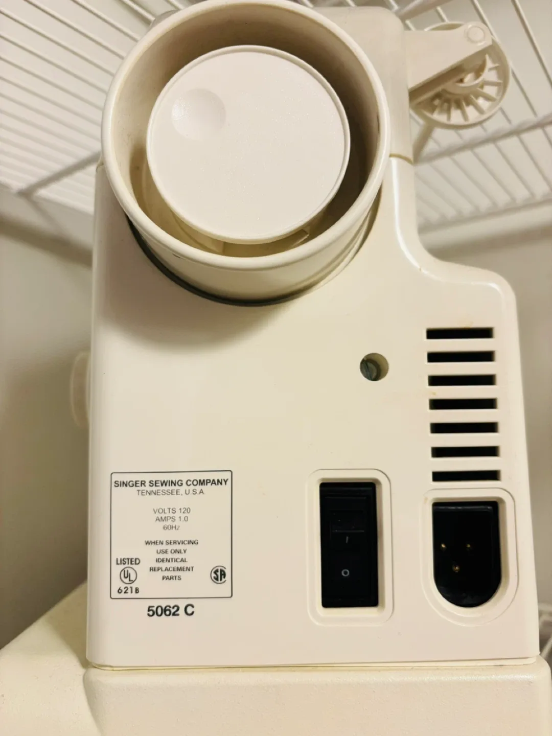 Singer Sewing Machine Model 5062C image indicator(3)