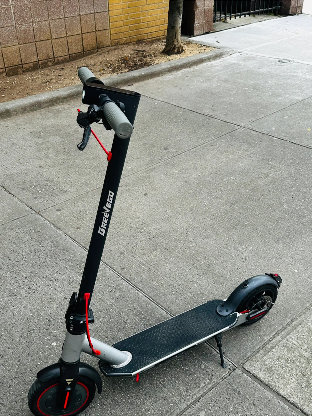 GreeVego Electric Scooter - photo 3