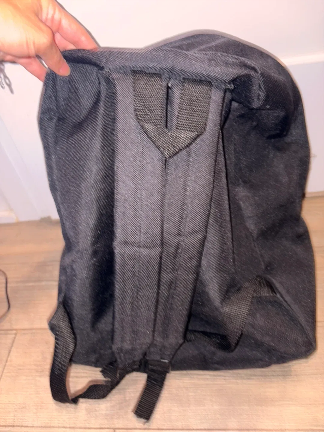 Black Backpack image indicator(3)