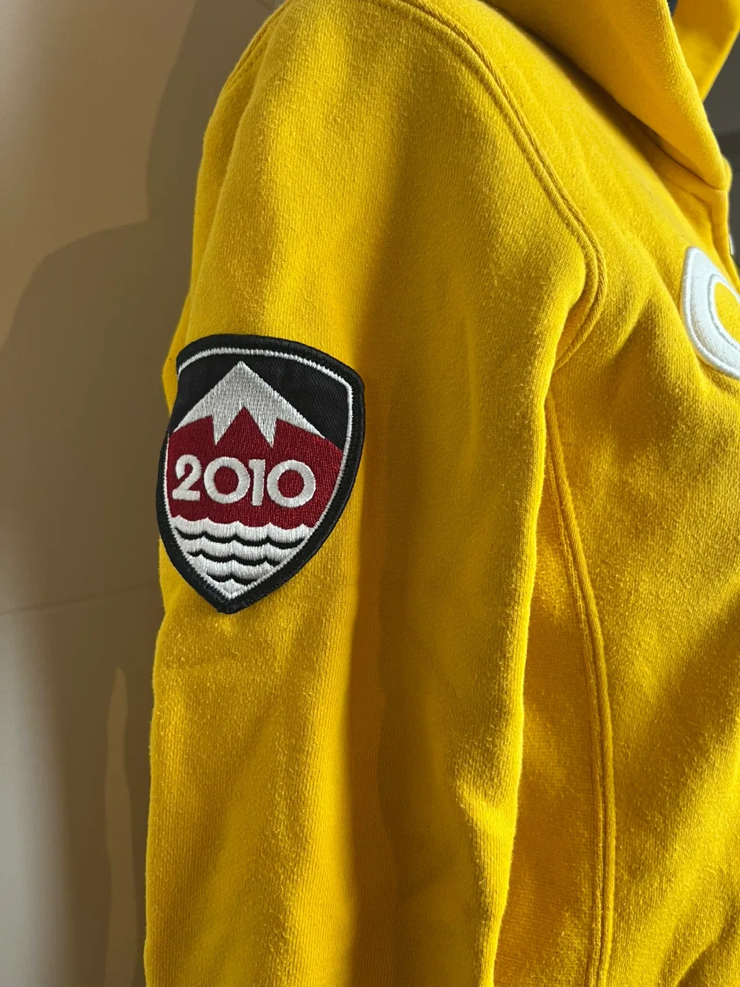 Hudson's Bay Canada Olympic Hoodie - Size 14 image indicator(2)