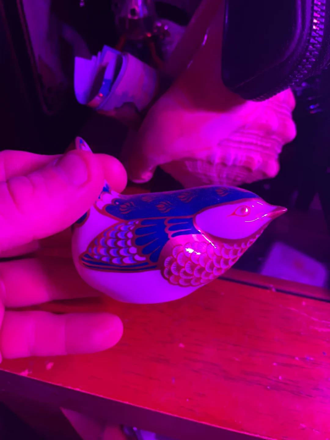 Royal Crown Derby Bird Figurine image indicator(2)