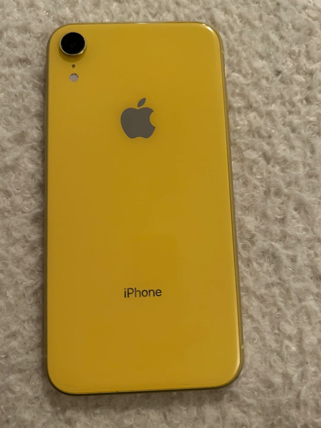 Rare Yellow iPhone XR 64GB image indicator(2)
