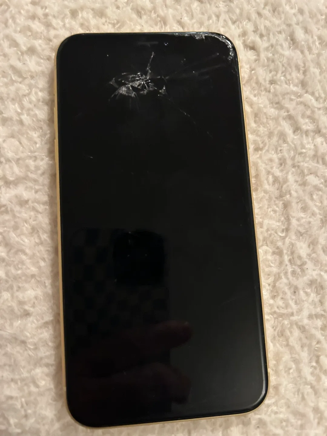 Rare Yellow iPhone XR 64GB image indicator(4)