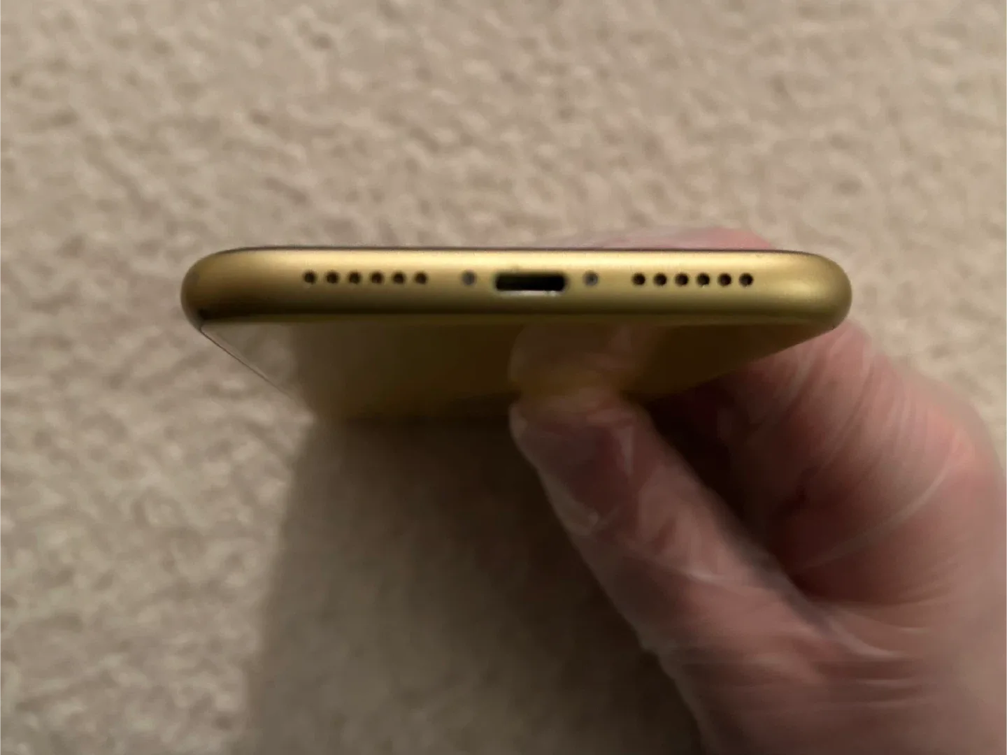 Rare Yellow iPhone XR 64GB image indicator(7)