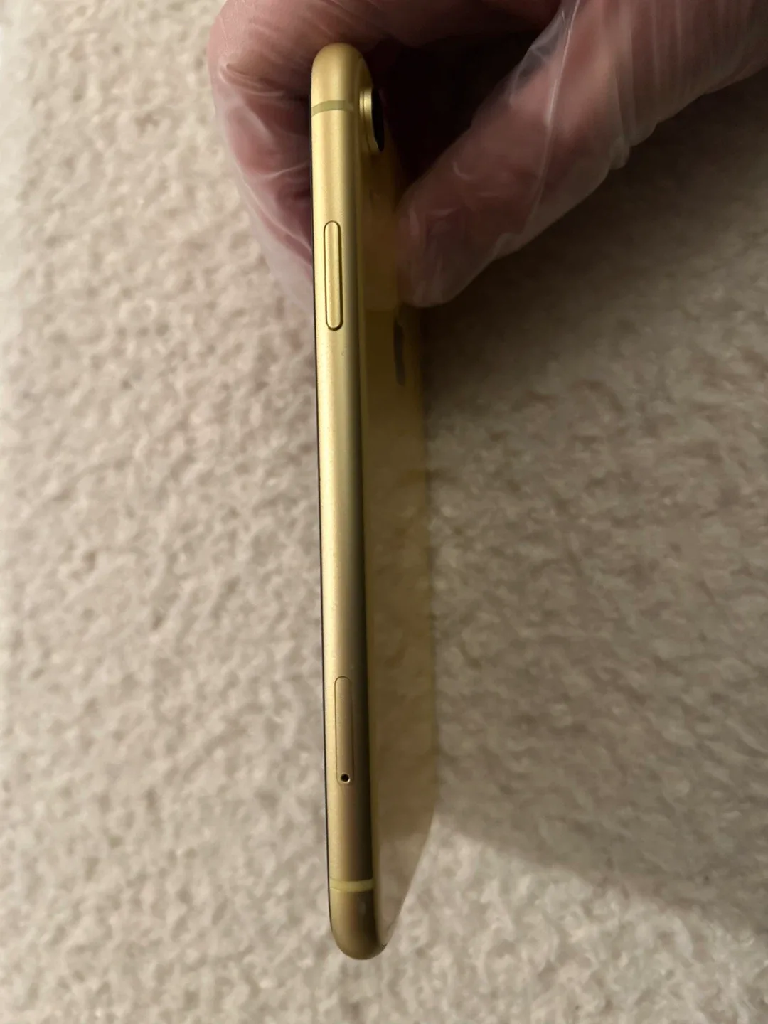 Rare Yellow iPhone XR 64GB image indicator(8)