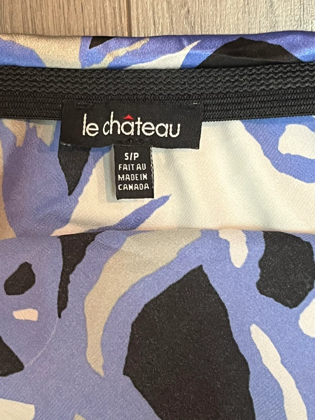 Le Chateau Halter Top - Size S image indicator(3)
