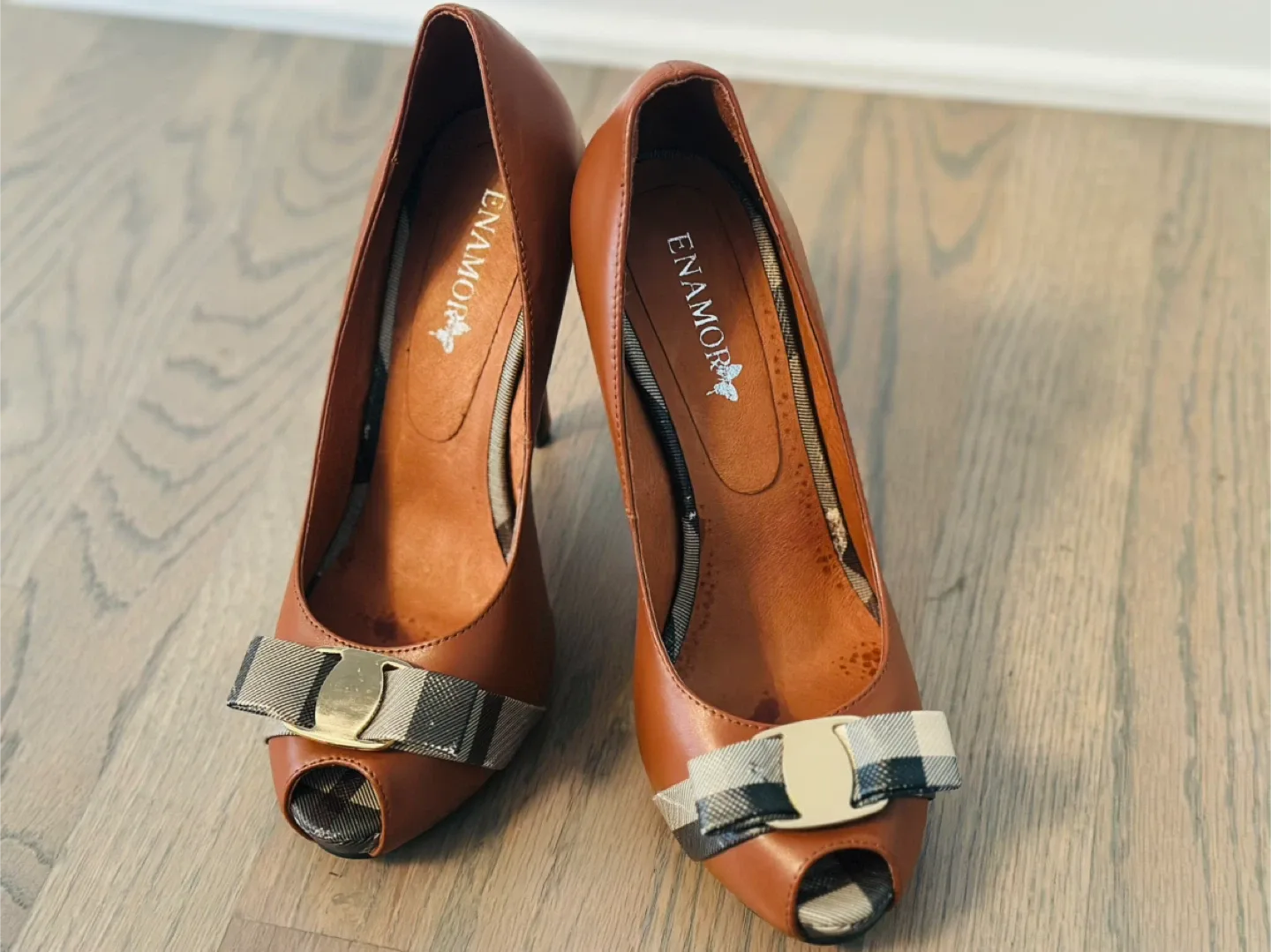Enamor Brown Heels, Size 7