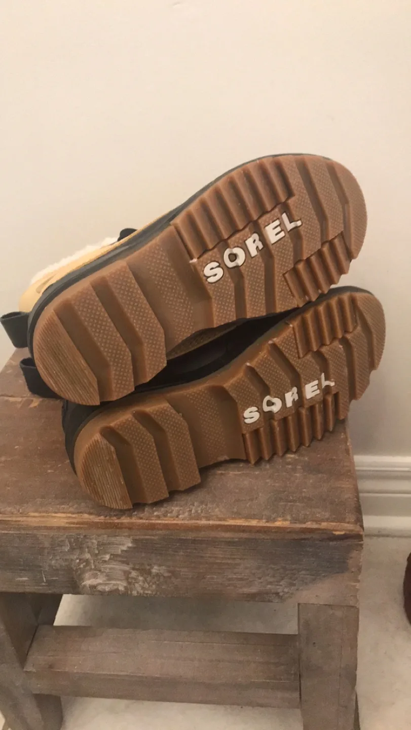 Women’s Sorel Winter Boots Size 6 image indicator(5)