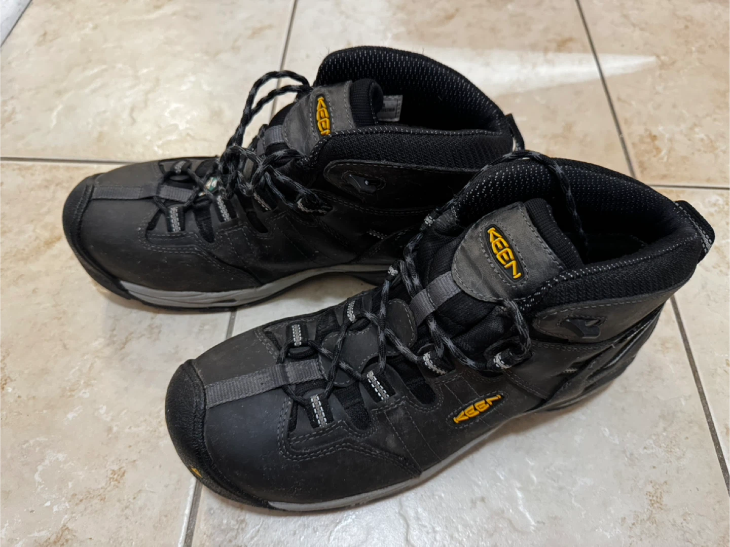 KEEN Men’s Black Work Boots - US 10D - photo 2