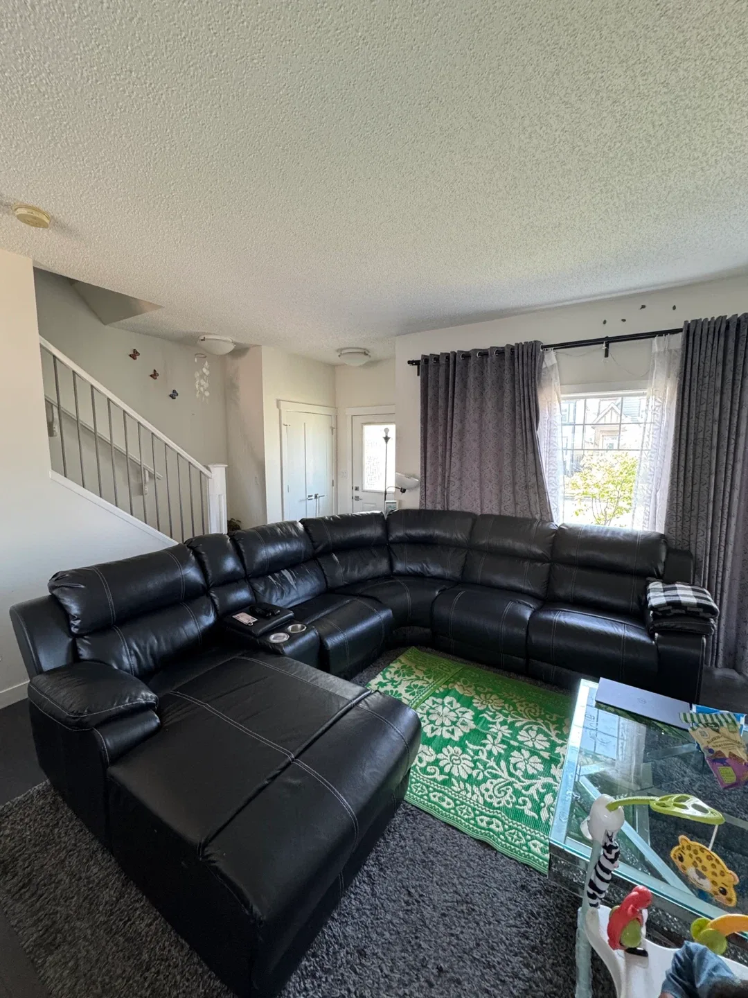 Black Leather Sectional Sofa image indicator(6)