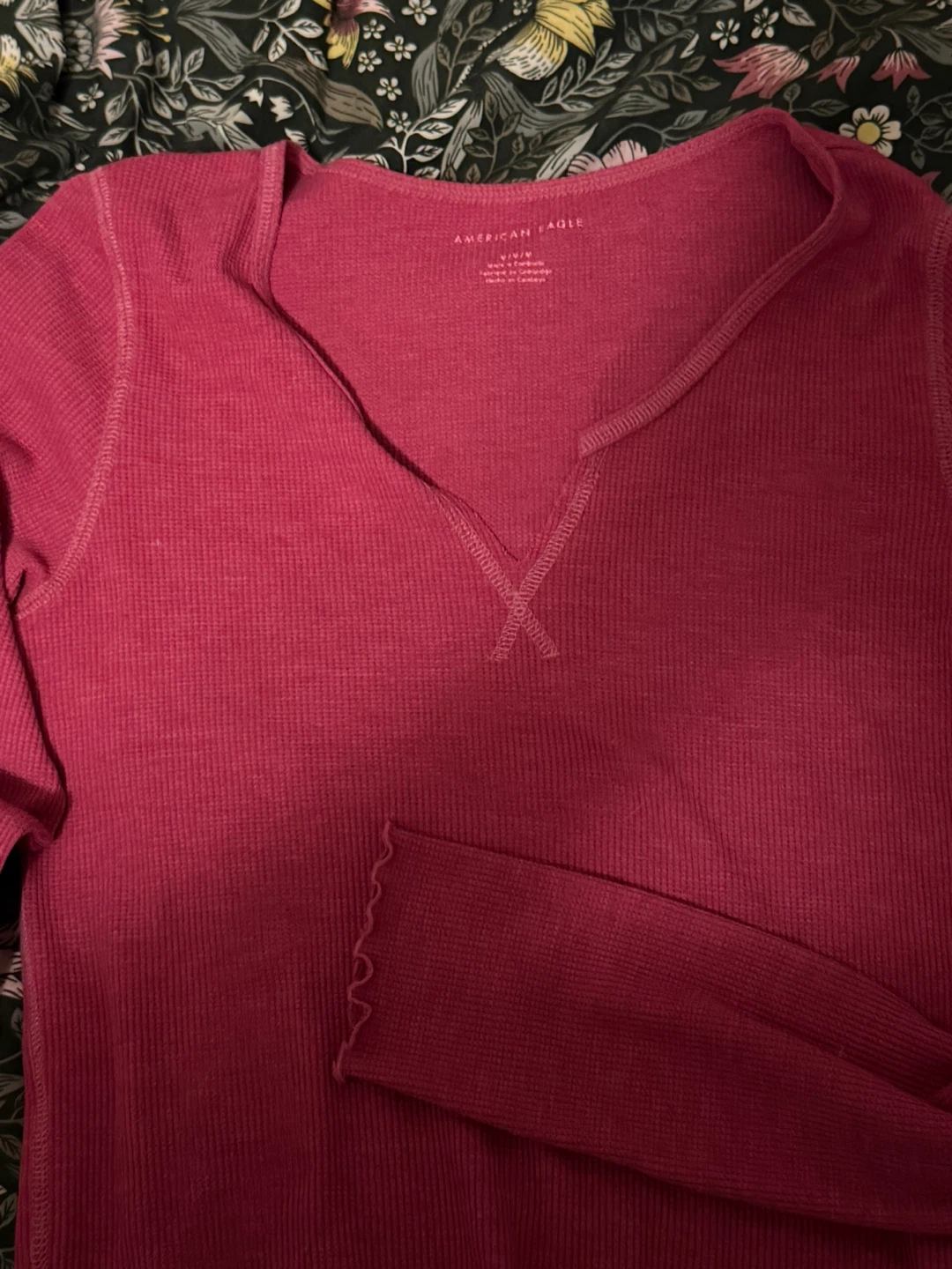 American Eagle Red Pink Long Sleeve - Size M - photo 2