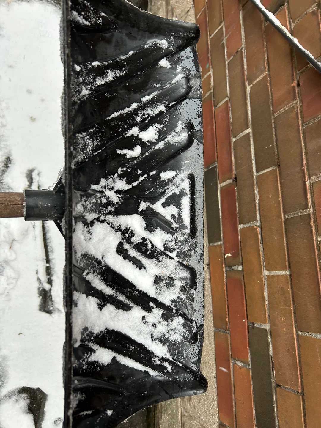 $2 snow shovel pusher  DONLANDS OCONNOR EY  AS IS - photo 2