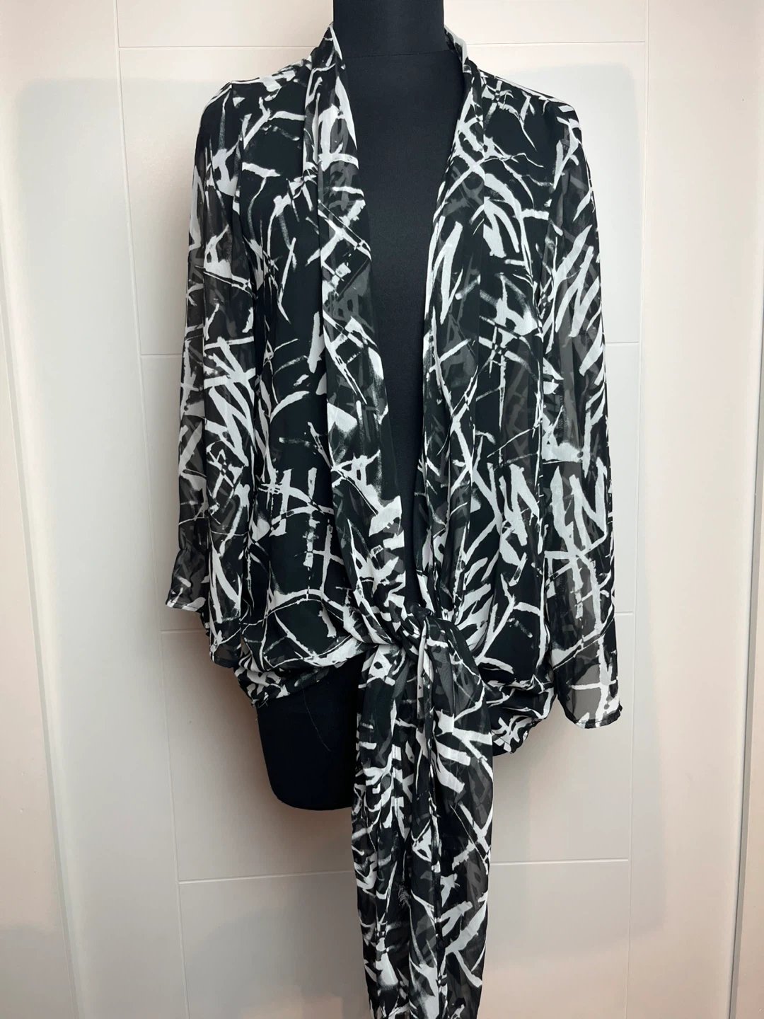 Lorenauh Sheer Black & White Kimono - Size M